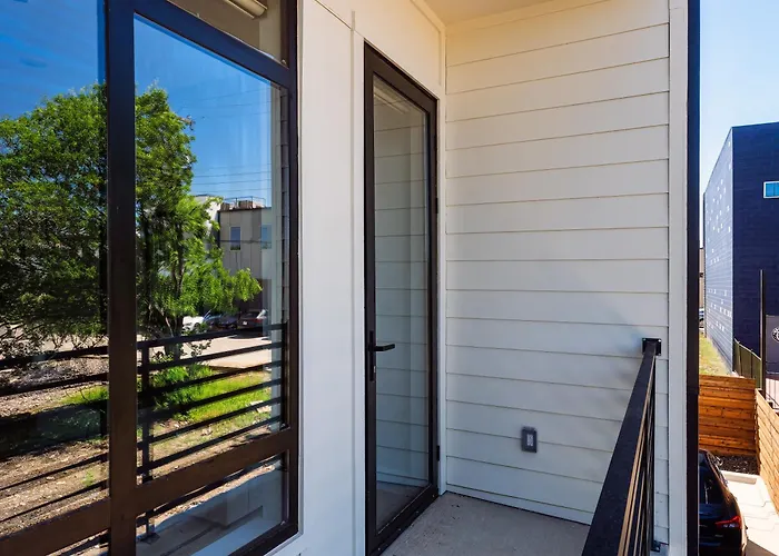 Сasa de vacaciones Stunning New Modern Magnolia Townhome Fort Worth