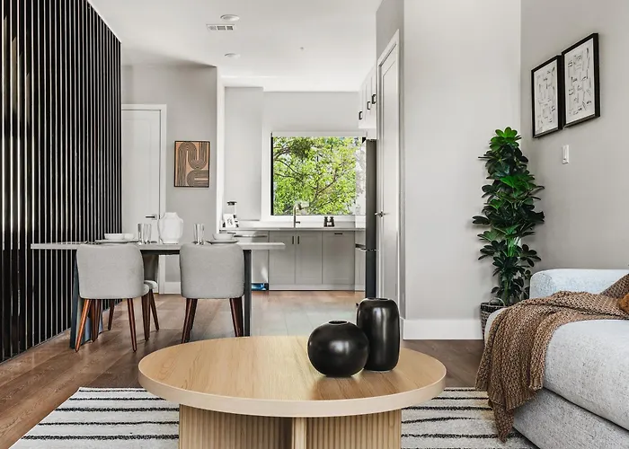 Сasa de vacaciones Stunning New Modern Magnolia Townhome Fort Worth