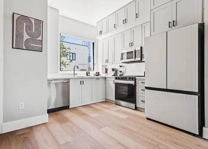 Сasa de vacaciones Stunning New Modern Magnolia Townhome *